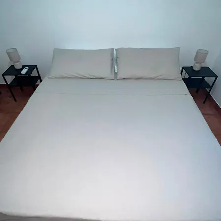 Sanzone Tatil Evi Menfi